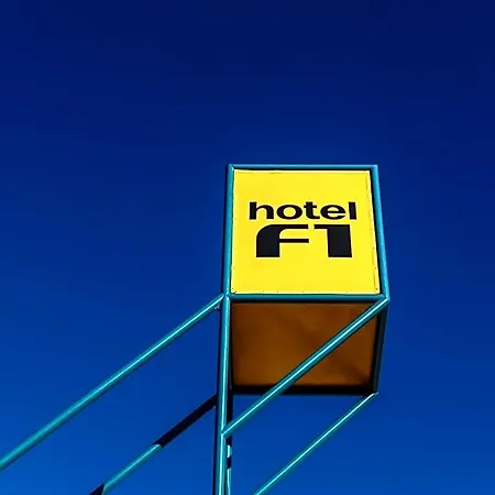 Hotelf1 Sur Orge Hotel