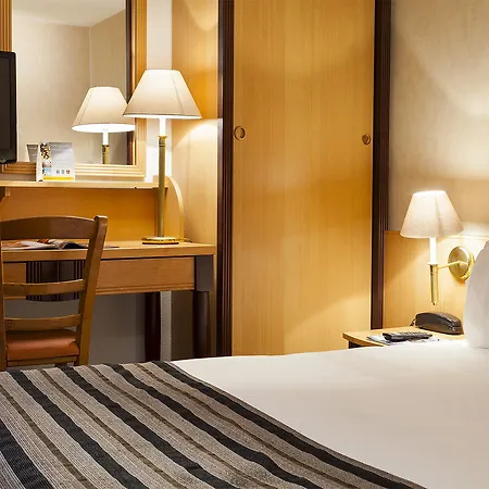 Hotelf1 Sur Orge 2* Brétigny-sur-Orge