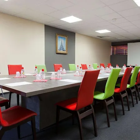 Hotelf1 Sur Orge 호텔 Brétigny-sur-Orge